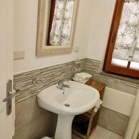 Casa Patrizia אולביה